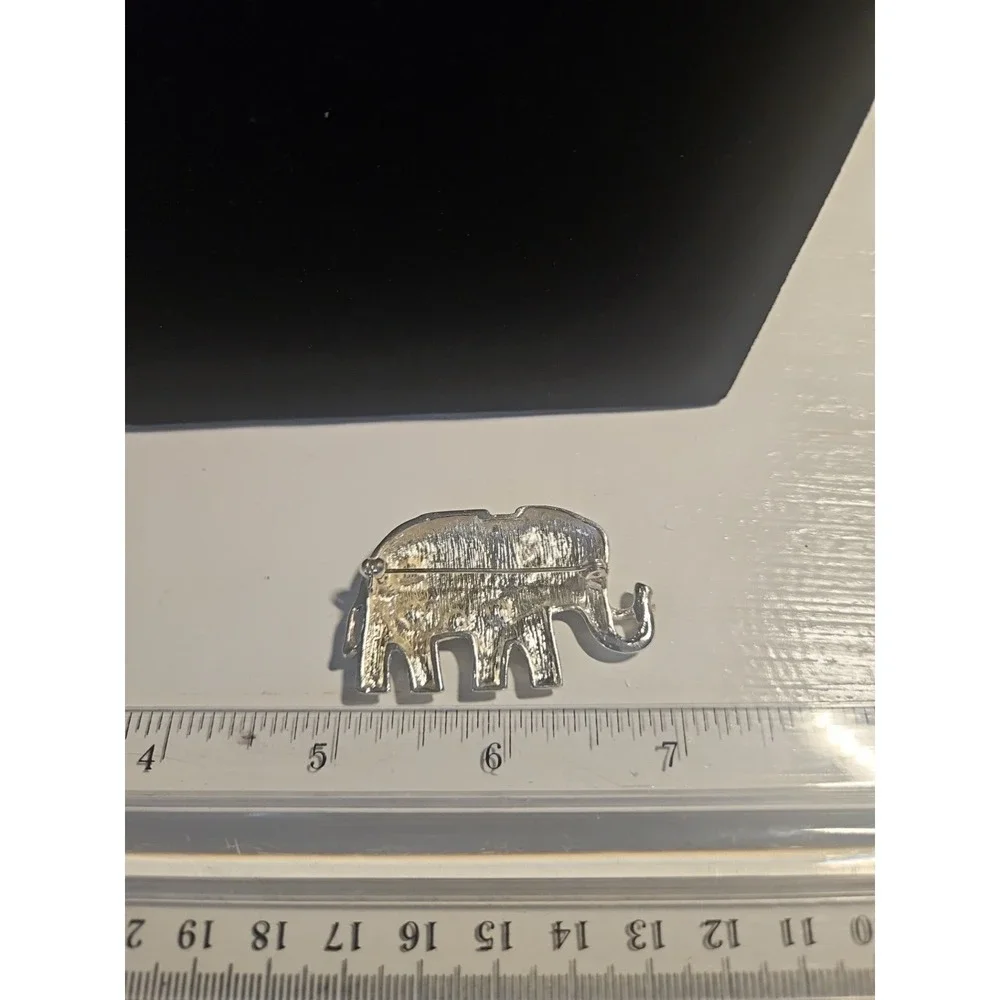 Elephant Marcasite and Rhinestone Brooch Silver Tone Shine Bling